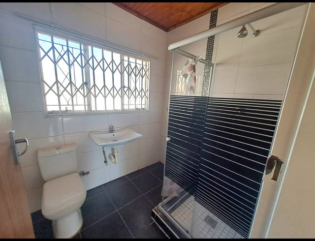 3 BEDROOM HOUSE TO LET IN ARCON PARK